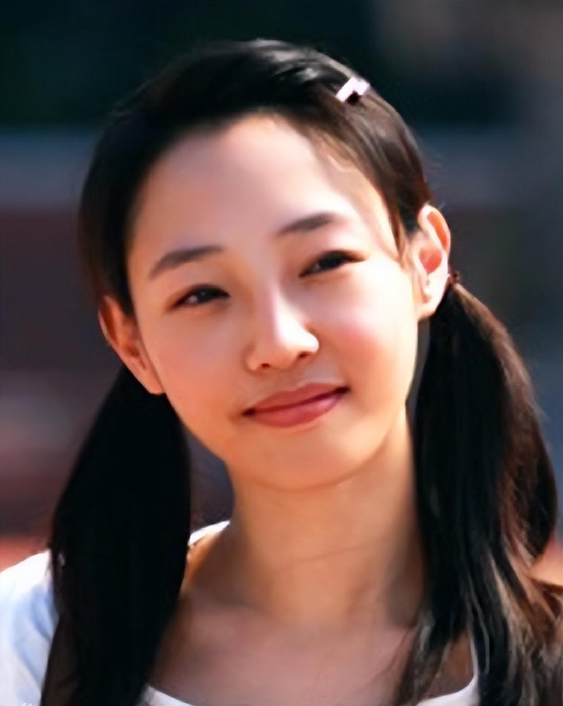 白百何个人资料及简介(白百何:与陈羽凡因戏结缘,在丈夫支持下走红,如今却风光不再)