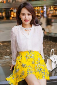 ​著名女星杨紫个人资料简介(童星出道，曾自卑多年，再度爆红婚恋成父母心结)