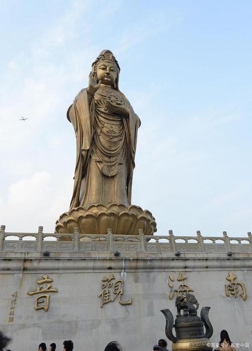 4、番禺沙湾镇有南海神山海洋世界和南海观音山旅游度假区为中心向外辐射的沙湾镇旅游区;