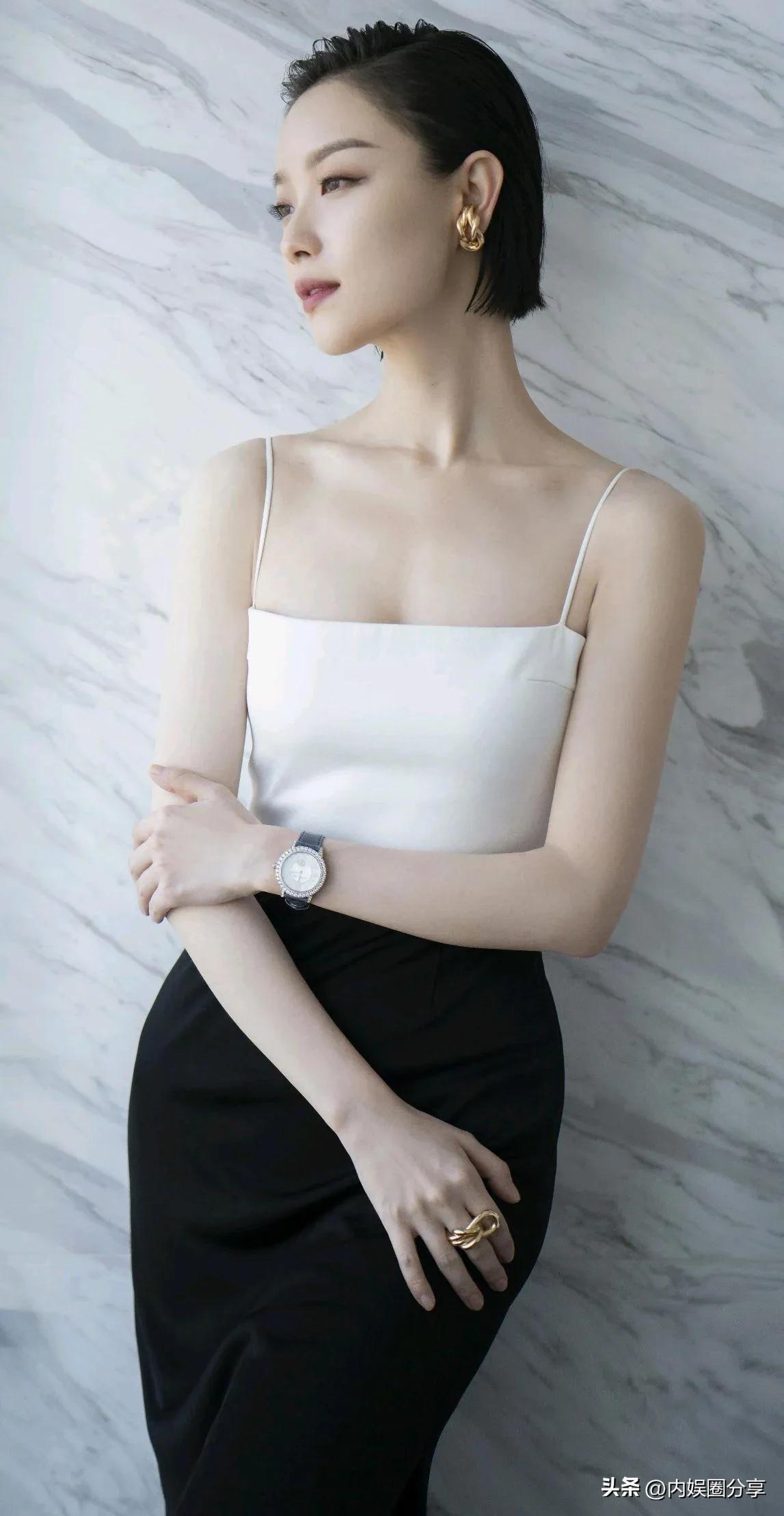 倪妮个人资料介绍： 34岁魅力十足的倪妮，身材火辣性感迷人