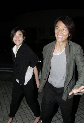 蒙嘉慧个人资料：不幸福的原生家庭长大，与郑伊健婚后丁克，48岁依旧美丽