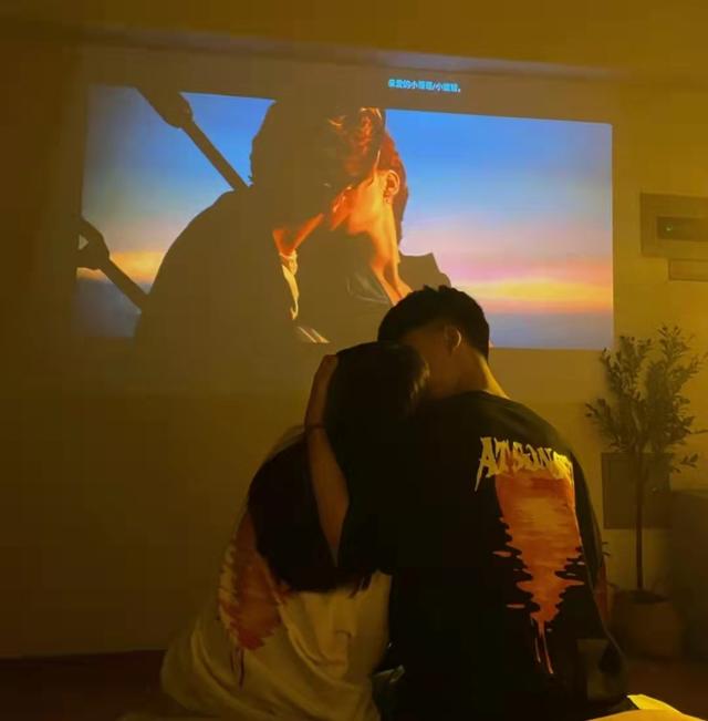 谈恋爱分为几个阶段(情侣必须经历的几个阶段)(2)