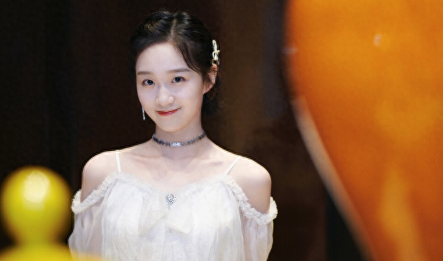 李子璇是做什么的 个人资料作品盘点