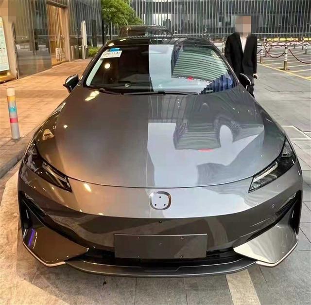 长安c 385最新动态(UNI-V纯电动版长安C385官图发布)(6)