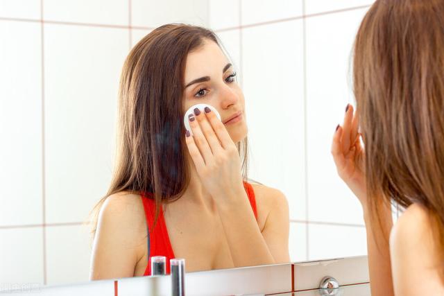 卸妆水排行榜10强出炉你用过哪款(八款热门卸妆水优缺点)(3)