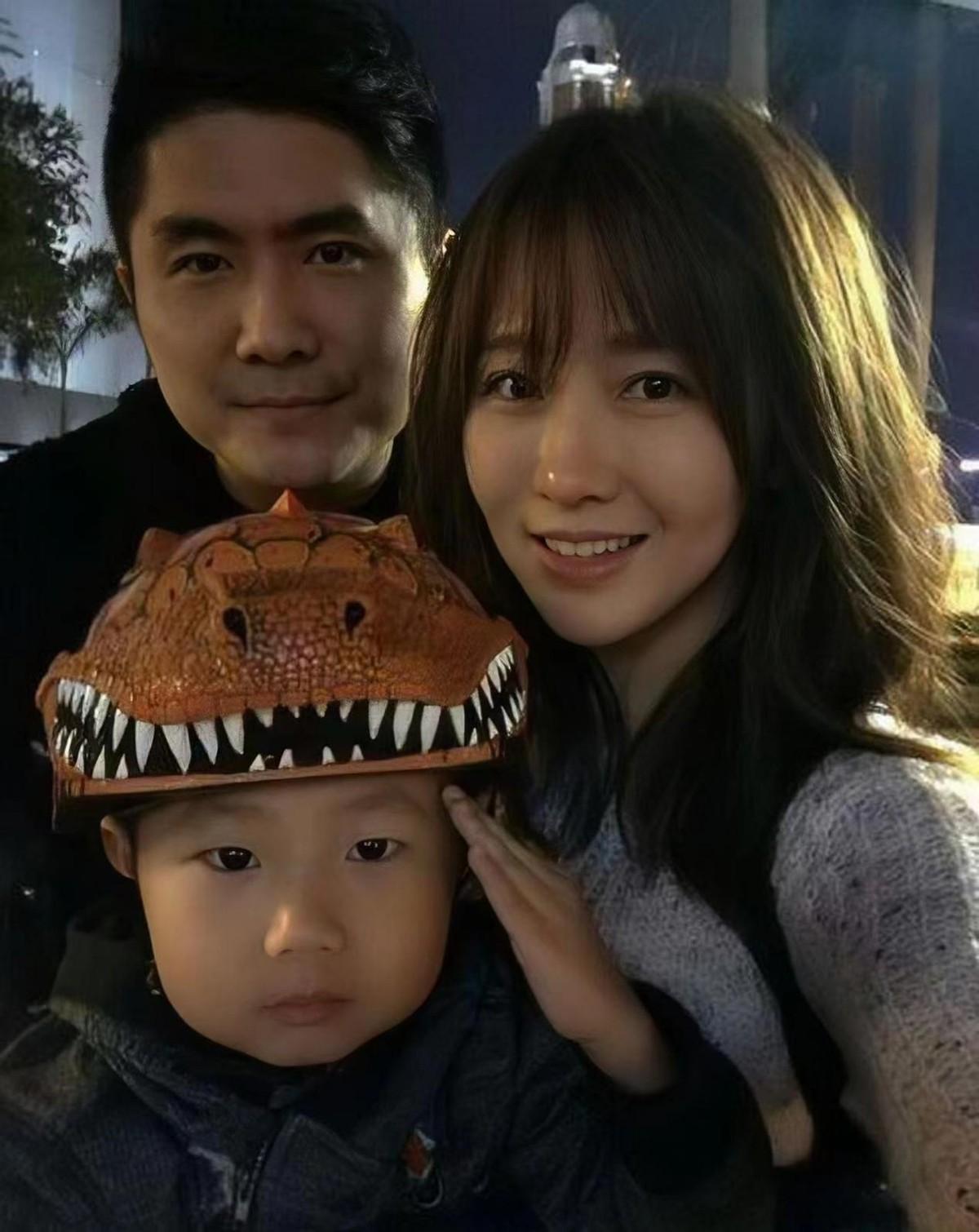 富豪石磊：潘长江是我岳父，不管潘阳红不红，她都是我的财政管家