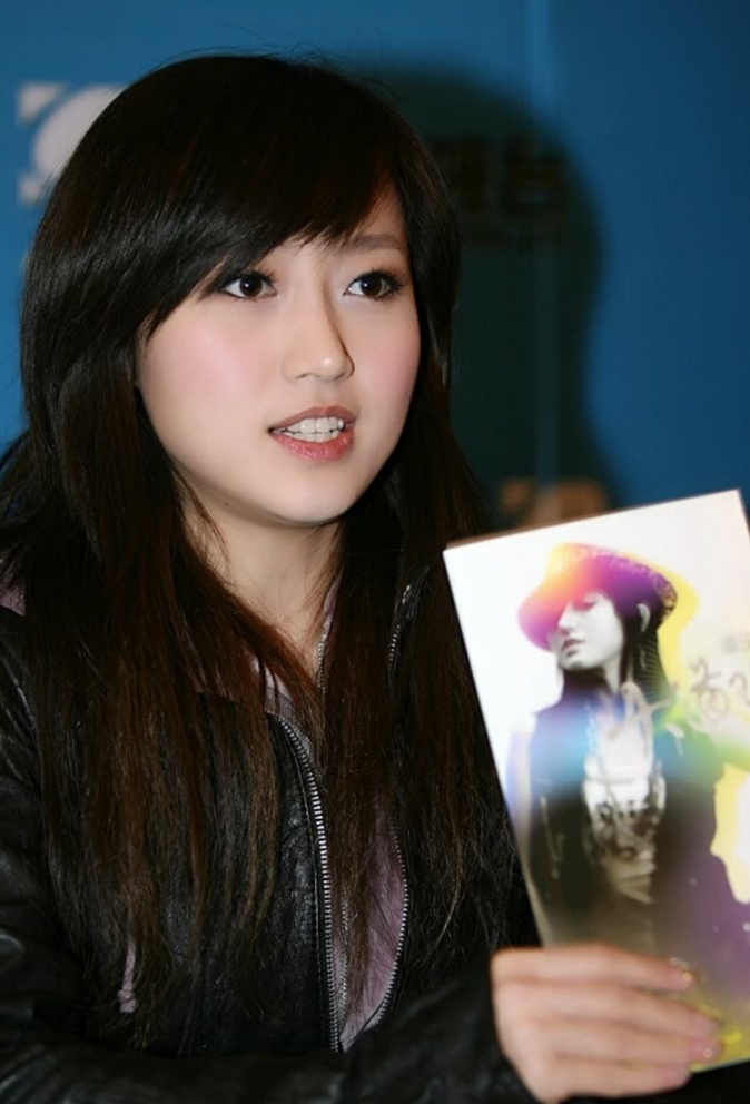 富豪石磊：潘长江是我岳父，不管潘阳红不红，她都是我的财政管家