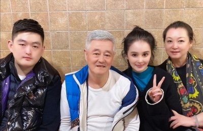 ​赵本山的老婆马丽娟：嫁给老公不容易，将龙凤胎养大，婚姻中有泪