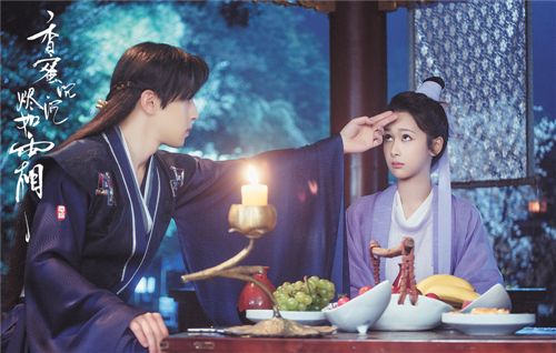 邓伦与杨紫恋情坐实假戏真做?网曝邓伦疯狂求爱杨紫真假?