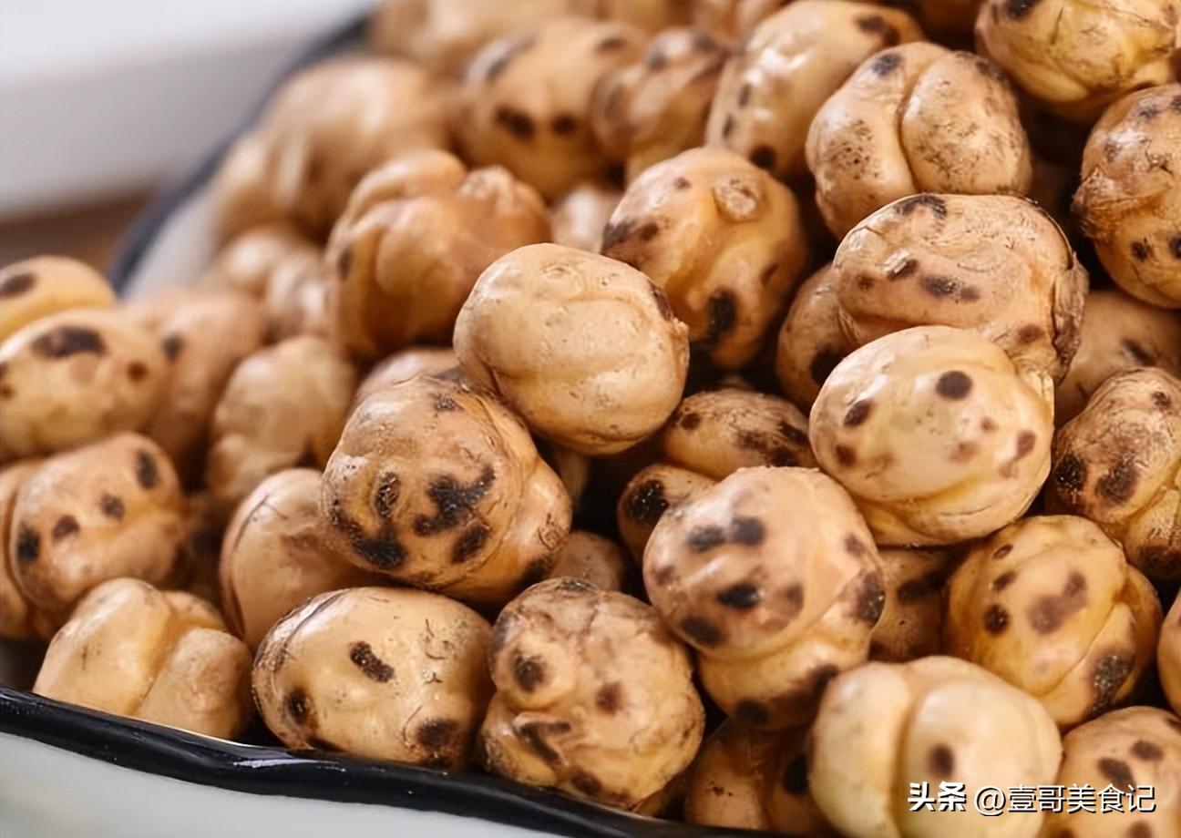 市面上的苦荞片是膨化食品吗(苦荞片热量高吗)