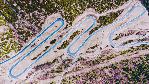 川藏铁路什么时候建成完工(川藏铁路预计哪年通车)