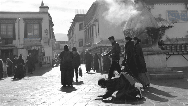 川藏铁路什么时候建成完工(川藏铁路预计哪年通车)