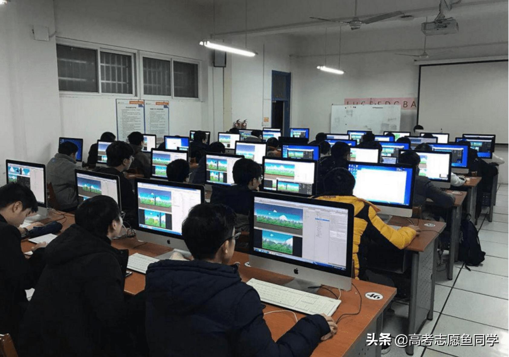 理科男生十大前景好的专业(热门专业排名前十名男生)