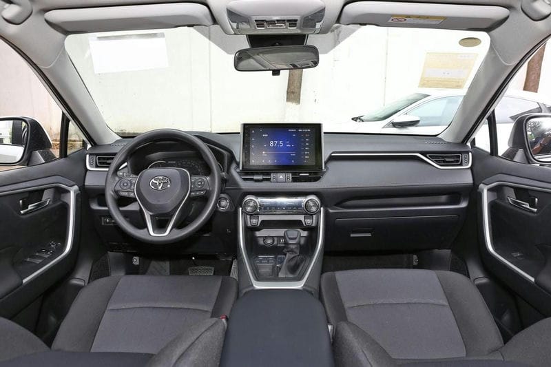 crv跟荣放哪个保值(crv和荣放哪个值得入手)