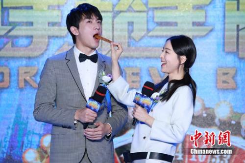 快手枪手快枪手演员列表（快手枪手快枪手林更新张静初互喂辣条）(1)