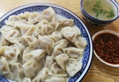 ​芹菜叶包饺子好吃吗(芹菜叶子能做饺子馅吗)