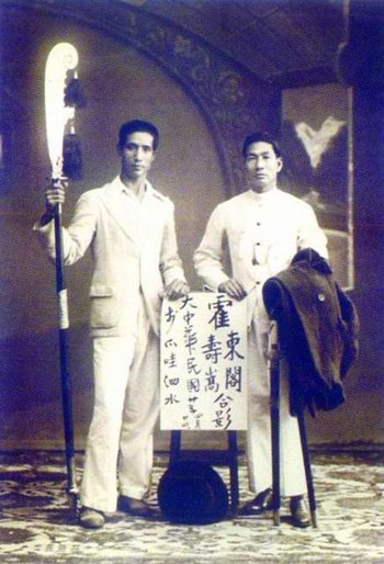 霍启刚和霍元甲有什么关系 都姓霍但二人并没有关系