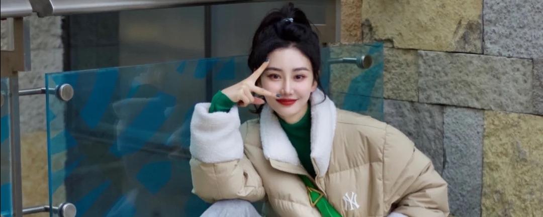 新买的羽绒服有鸭腥味怎么回事（新买的羽绒服有鸭腥味怎么办）