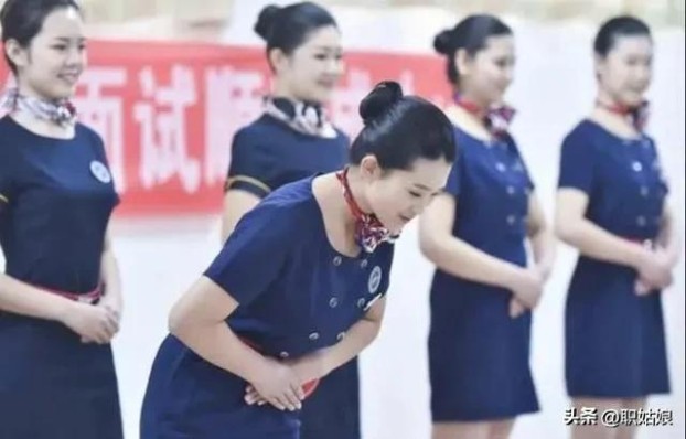 国内的当空姐一个月多少钱工资,现在空姐工资收入到底有多高