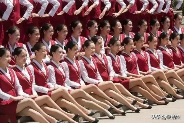 国内的当空姐一个月多少钱工资,现在空姐工资收入到底有多高