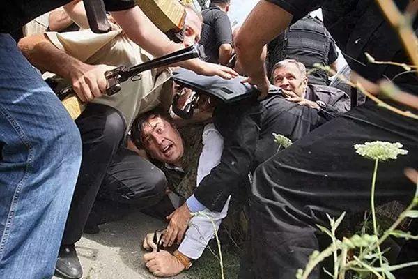 阿联酋总统个人简历(这位曾经的总统)(6)