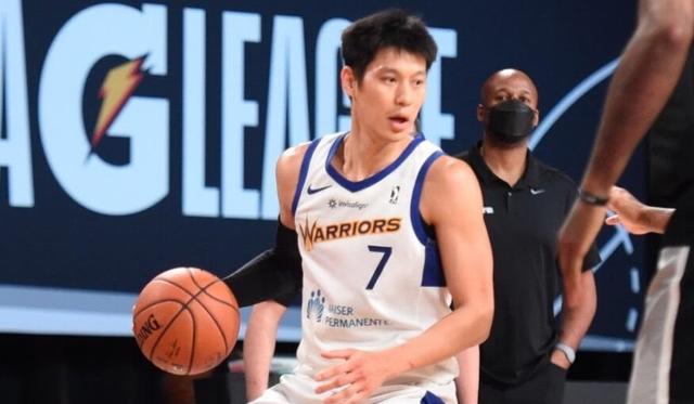 林书豪十佳球绝杀詹姆斯（湖人完成试探性签约）(6)