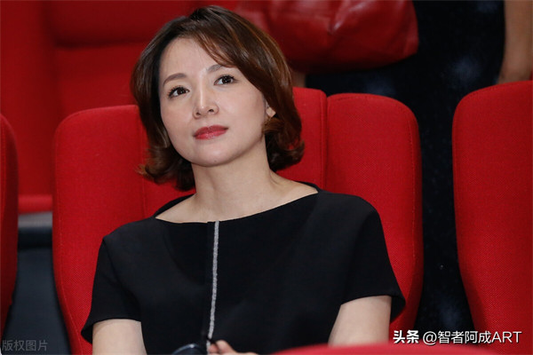 央视为什么解雇董卿(央视查办的三位女主持人)