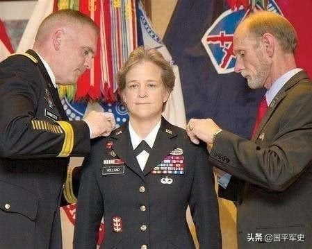 美国的军衔等级及标志(美军的军衔名称)