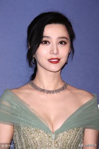 ​中国娱乐圈10位姓“范”的女明星一览，网友：还是范冰冰名气最大