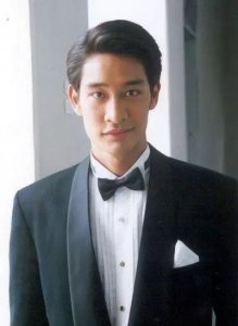 ​泰国这些有颜有学历的大明星，都深藏不露