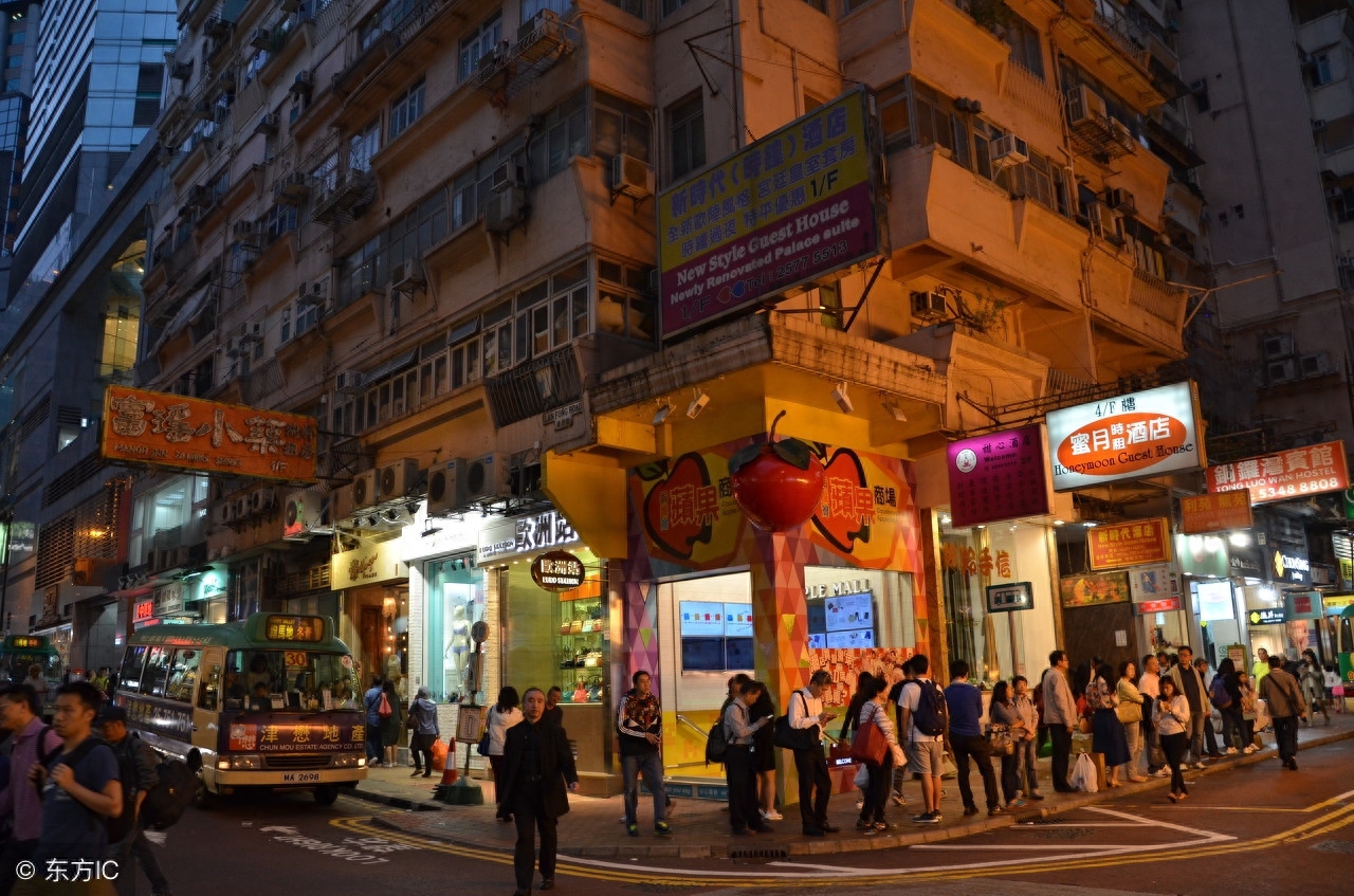 传说中的香港黑社会“坐馆”、“揸数”、“双花红棍”各是什么？