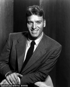 ​他被誉为“百年来最伟大的男演员”第19位