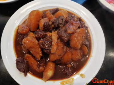 ​牛肉炖土豆怎么炖好吃又烂清淡 高压锅牛肉炖土豆怎么炖好吃又烂