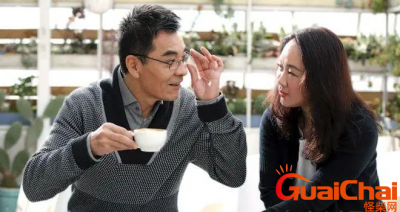 ​20岁女星爱上“老渣男”-相处7年被抛弃如今怎么样了?