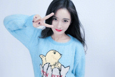 ​杨幂北京豪宅大揭秘，首付仅需2000万，花园被父亲当成菜地