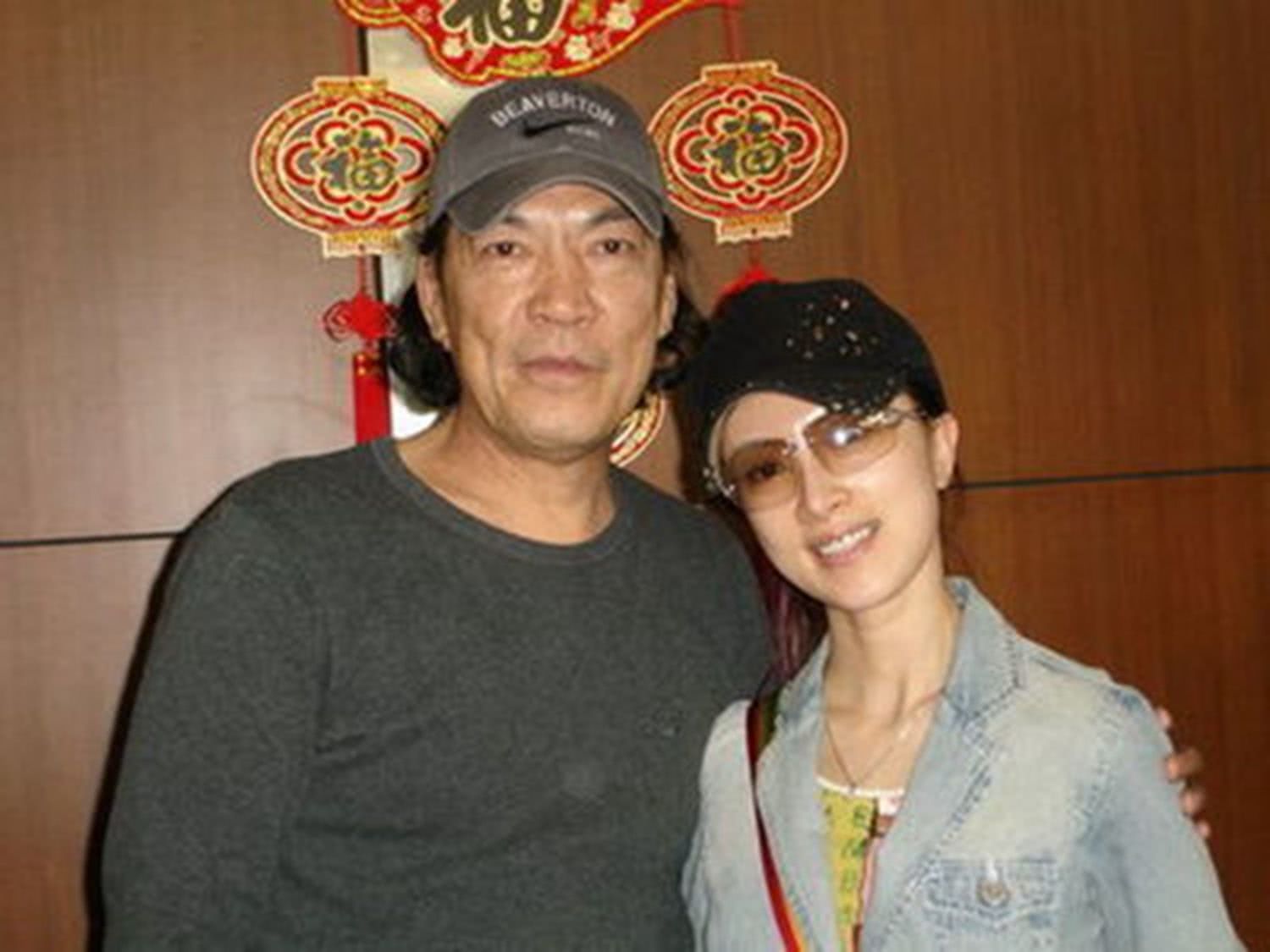 成奎安个人资料写真作品