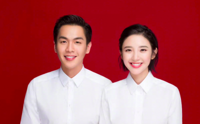 ​撒糖！张若昀唐艺昕晒结婚照，深情拥吻太般配了