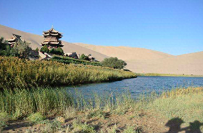 ​王勃送别好友，写下一首诗，短短40字，真挚动人