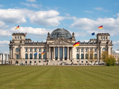 ​德国的最高领导人是总统还是总理