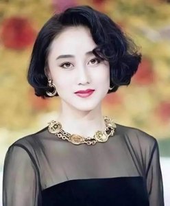 ​利智个人资料简历(利智在港娱经历了哪些羞辱和嘲讽)