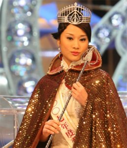 ​没颜值没气质却嫁入豪门的6位明星，他们到底有什么能耐呢？