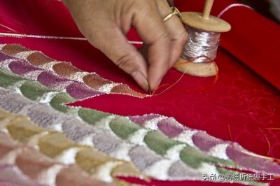 ​绣品上的鸳鸯一般有什么含义（绣品上的鸳鸯一般有什么含义橙光）