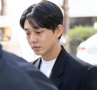 ​刘亚仁最新消息(刘亚仁首次公开露面，接受韩国警方调查)