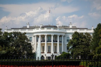 ​美国白宫发生火灾？大批救援人员火速赶往，结果虚惊一场