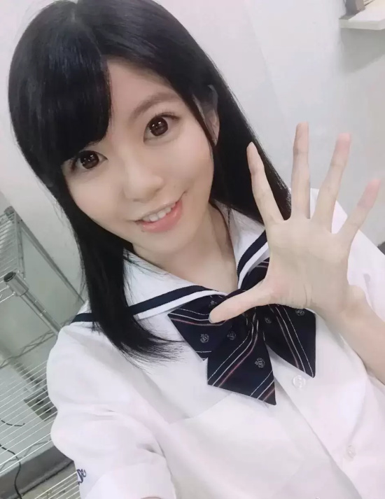 王道美少女有坂深雪写真分享，应是美人初长成！