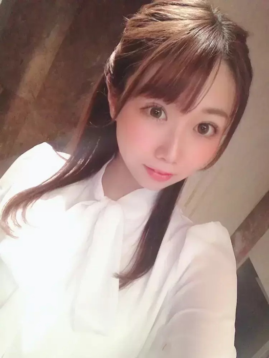 打酱油的市川爱茉美图分享，千金小姐也要来业界耍一耍！