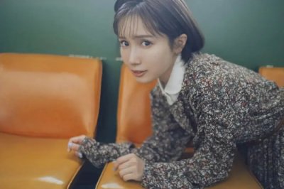 ​敢直接素颜开播的小岛南写真分享，暗黑界的可爱教主！