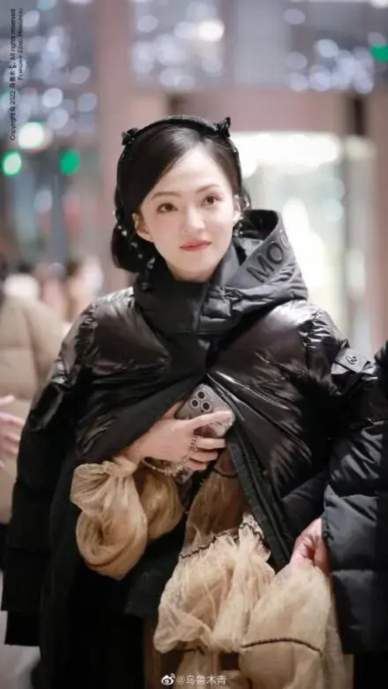 张韶涵新造型写真梦回公主小妹，清纯如少女！