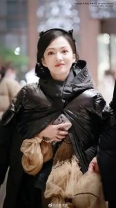 ​张韶涵新造型写真梦回公主小妹，清纯如少女！