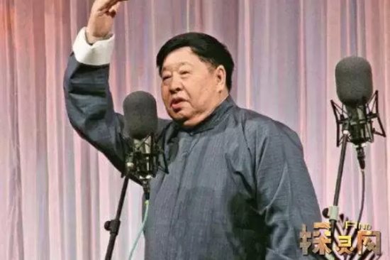 相声演员冯巩的师傅是谁（）